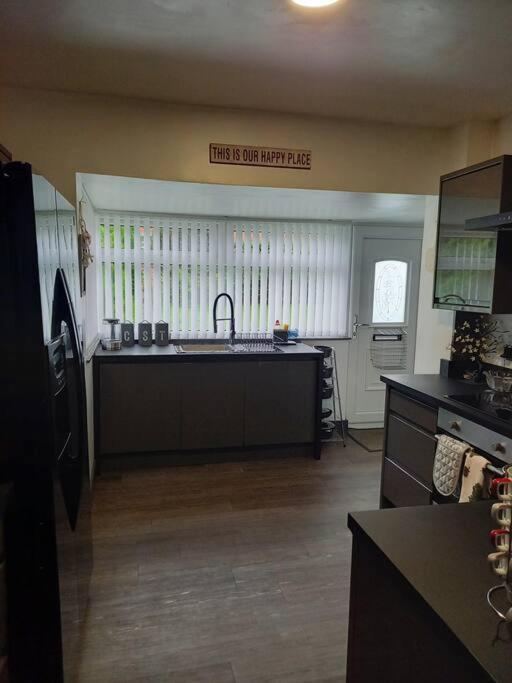 Modernised Home With 2 Bedrooms In Cardiff Ngoại thất bức ảnh